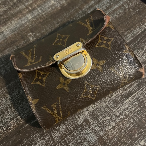 Vintage Louis Vuitton Koala wallet - Picture 1 of 10